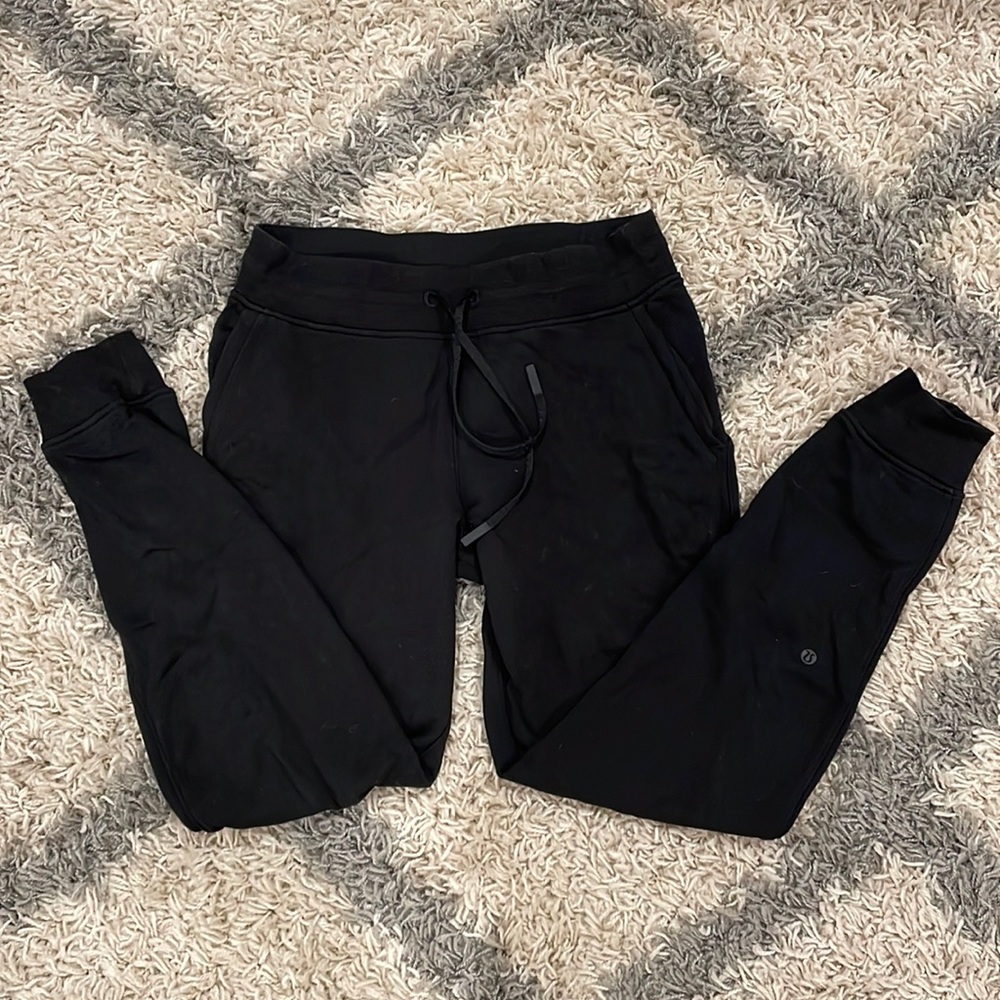 Lululemon sweats